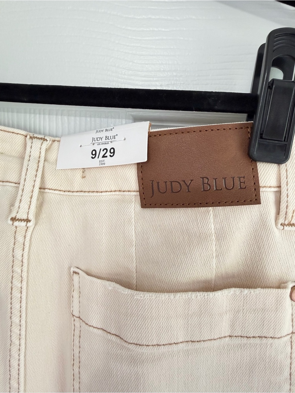 Judy Blue 9/29 Cream Wide Leg Crop Jeans High Rise Utility Pocket NWT - Picture 2 of 9